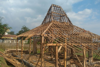 Bangun Rumah ala Orang Jawa, Ternyata Begini Tradisi Turun Menurunnya Lho!