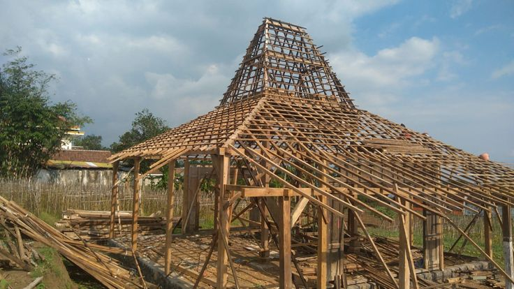 Bangun Rumah ala Orang Jawa, Ternyata Begini Tradisi Turun Menurunnya Lho!